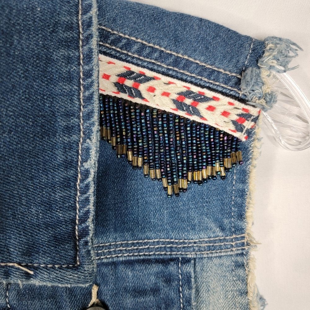 White Crow Denim Button Cropped Vest Cowgirl Rodeo Western Boho Beaded boho Ombr - Picture 8 of 14